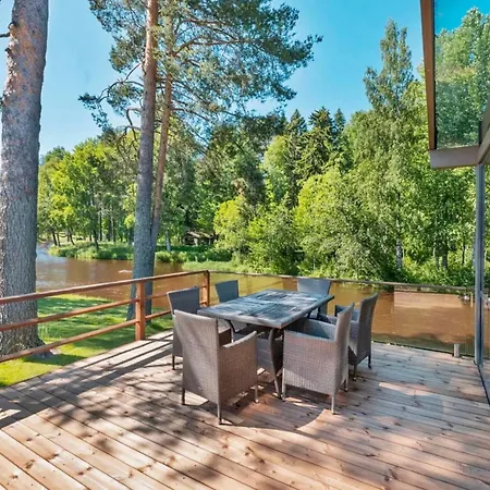 Kartanohuoneisto Heikki By Interhome Runni