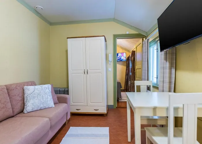 Kartanohuoneisto Heikki By Interhome Рунни